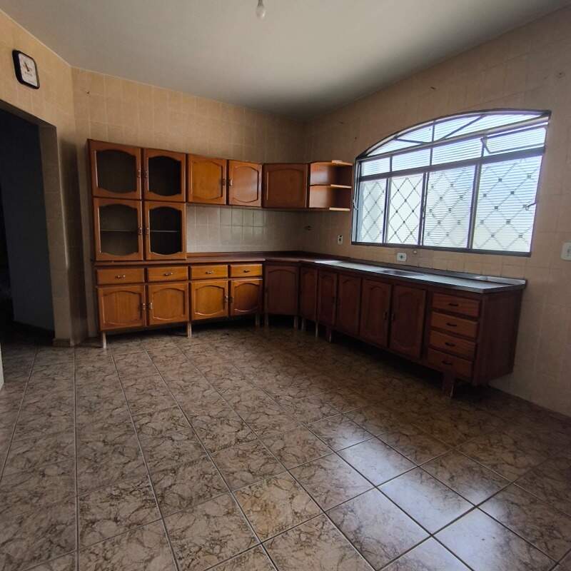 Sobrado para aluguel no Centro: 