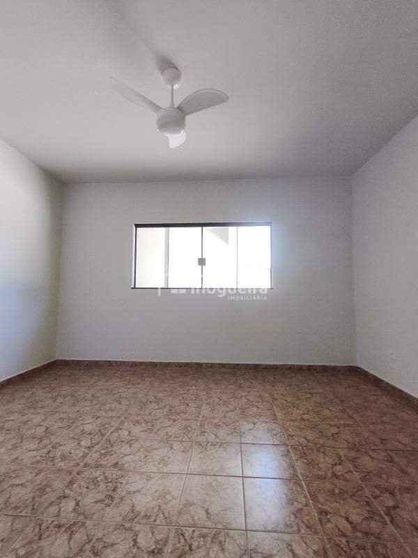 Casa para aluguel no Centro: 