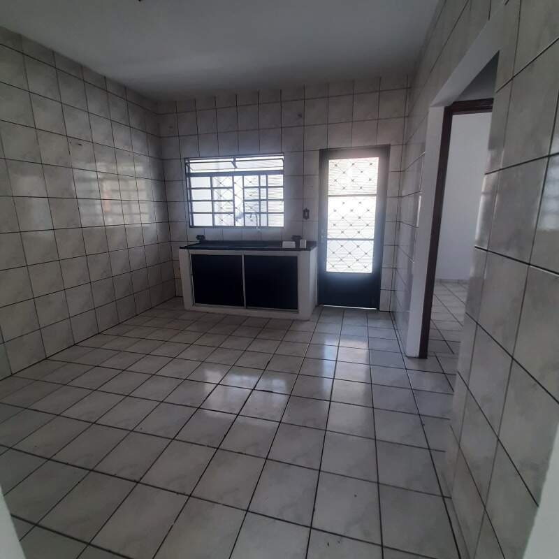 Casa para aluguel no Centro: 