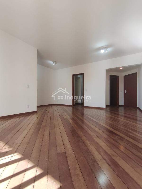 Apartamento para aluguel no Centro: 