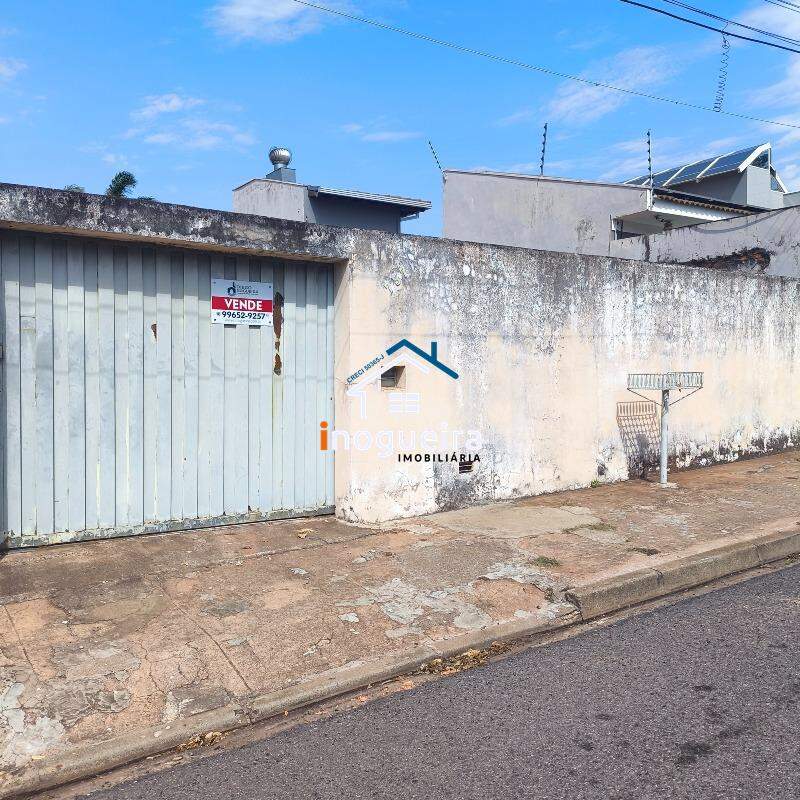 Terreno à venda no Vila Tazitsu: 