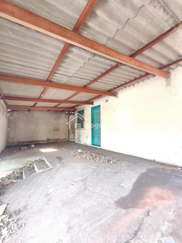 Casa à venda no Conjunto Habitacional Jardim Humberto Salvador: 