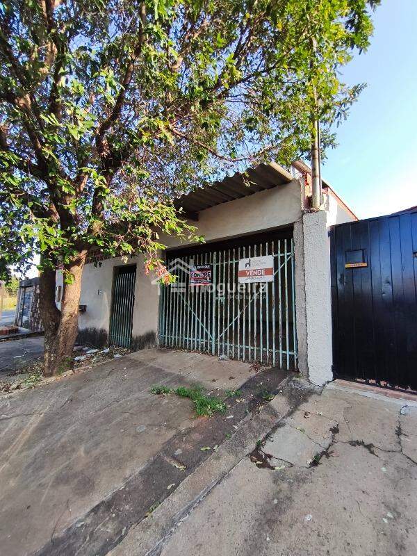 Casa à venda no Conjunto Habitacional Jardim Humberto Salvador: 