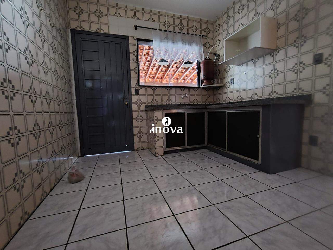 Casa para aluguel no Santa Marta: 