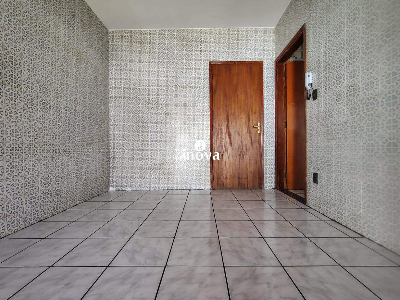 Casa para aluguel no Santa Marta: 