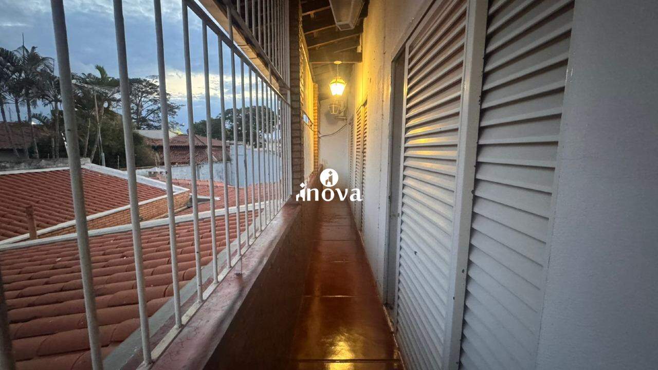 Casa para aluguel no Mercês: 