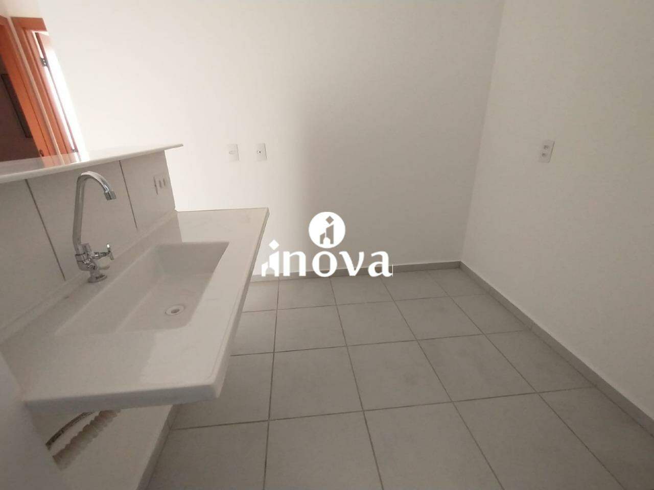 Apartamento para aluguel no Manoel Mendes: 