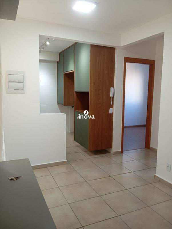 Apartamento para aluguel no Jardim do Lago: 