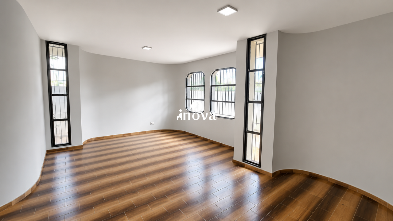 Casa para aluguel no Santa Marta: 