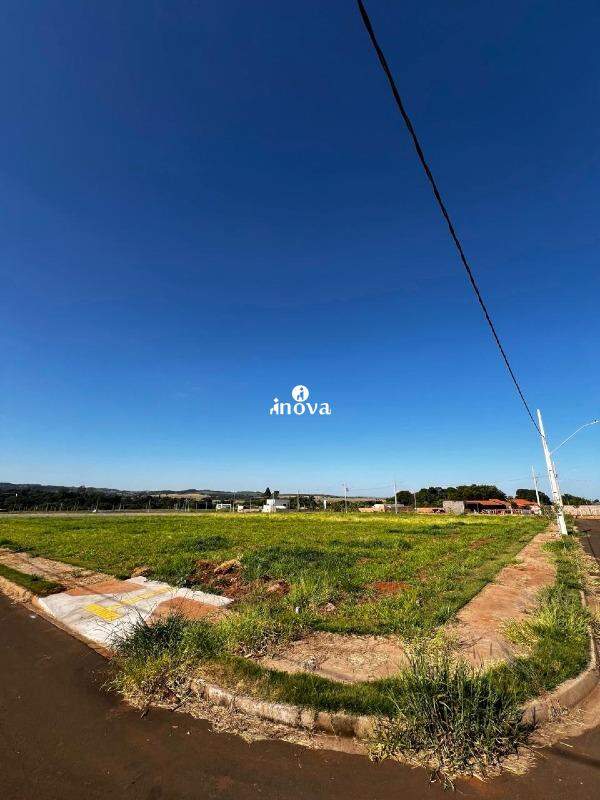 Terreno/Área à venda no Peirópolis: 