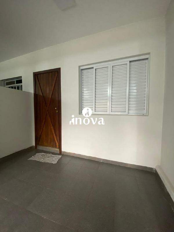 Casa para aluguel no Abadia: 