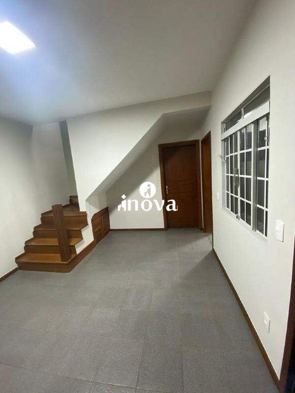 Casa para aluguel no Abadia: 