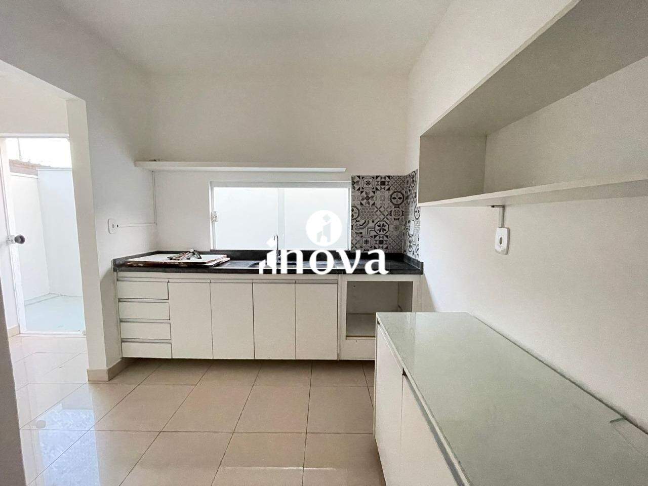 Casa Condomínio à venda no Mercês: 