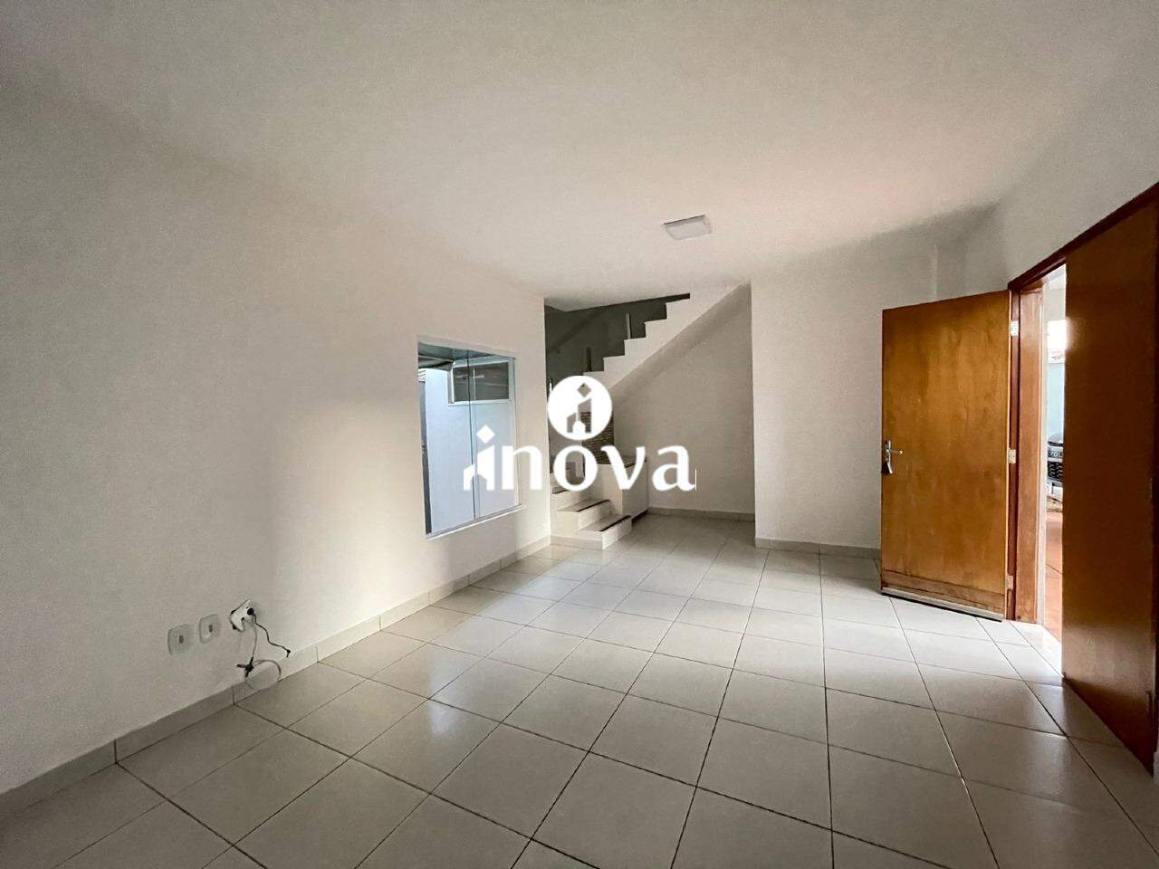 Casa Condomínio à venda no Mercês: 