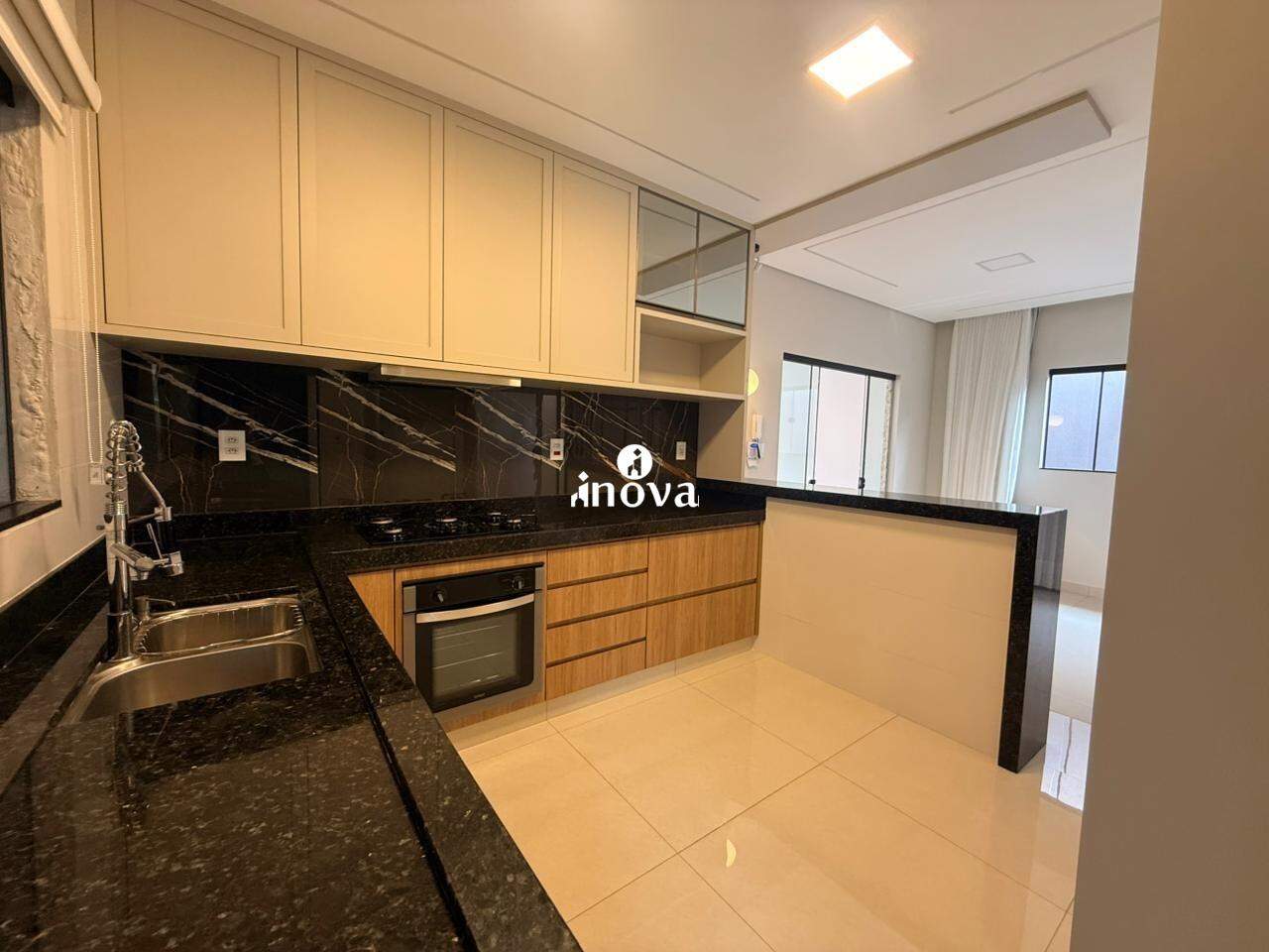 Casa à venda no Espanha, Residencial Jardim: 