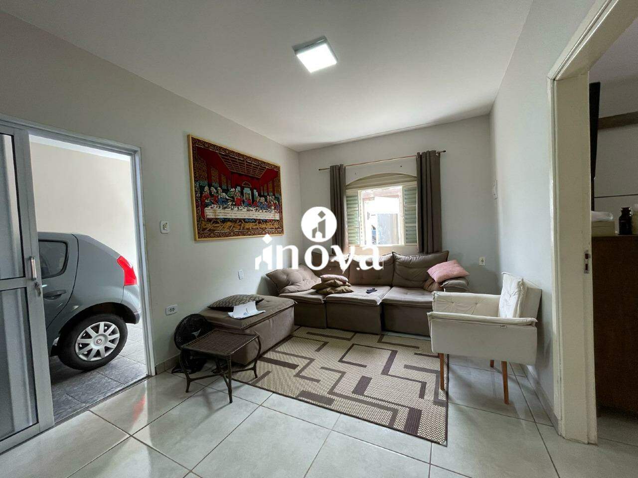 Casa à venda no Fabrício: 