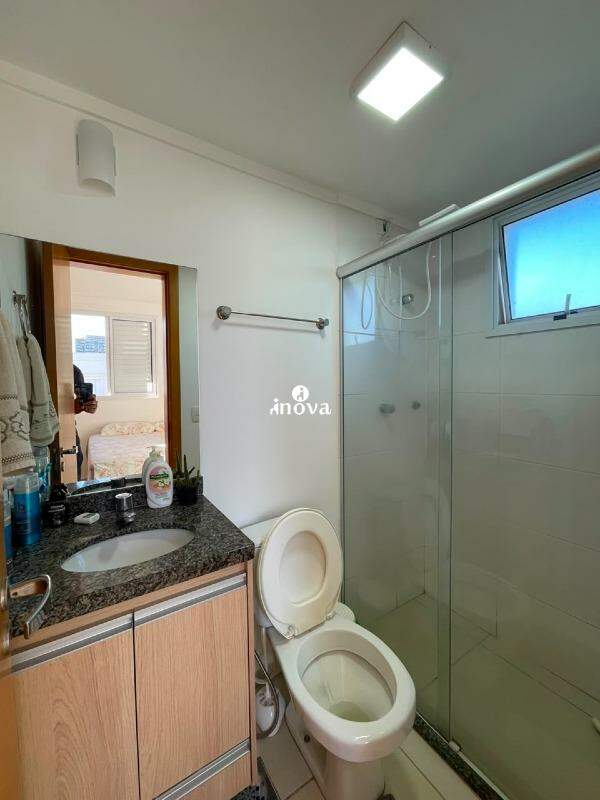 Apartamento à venda no Jardim do Lago: 