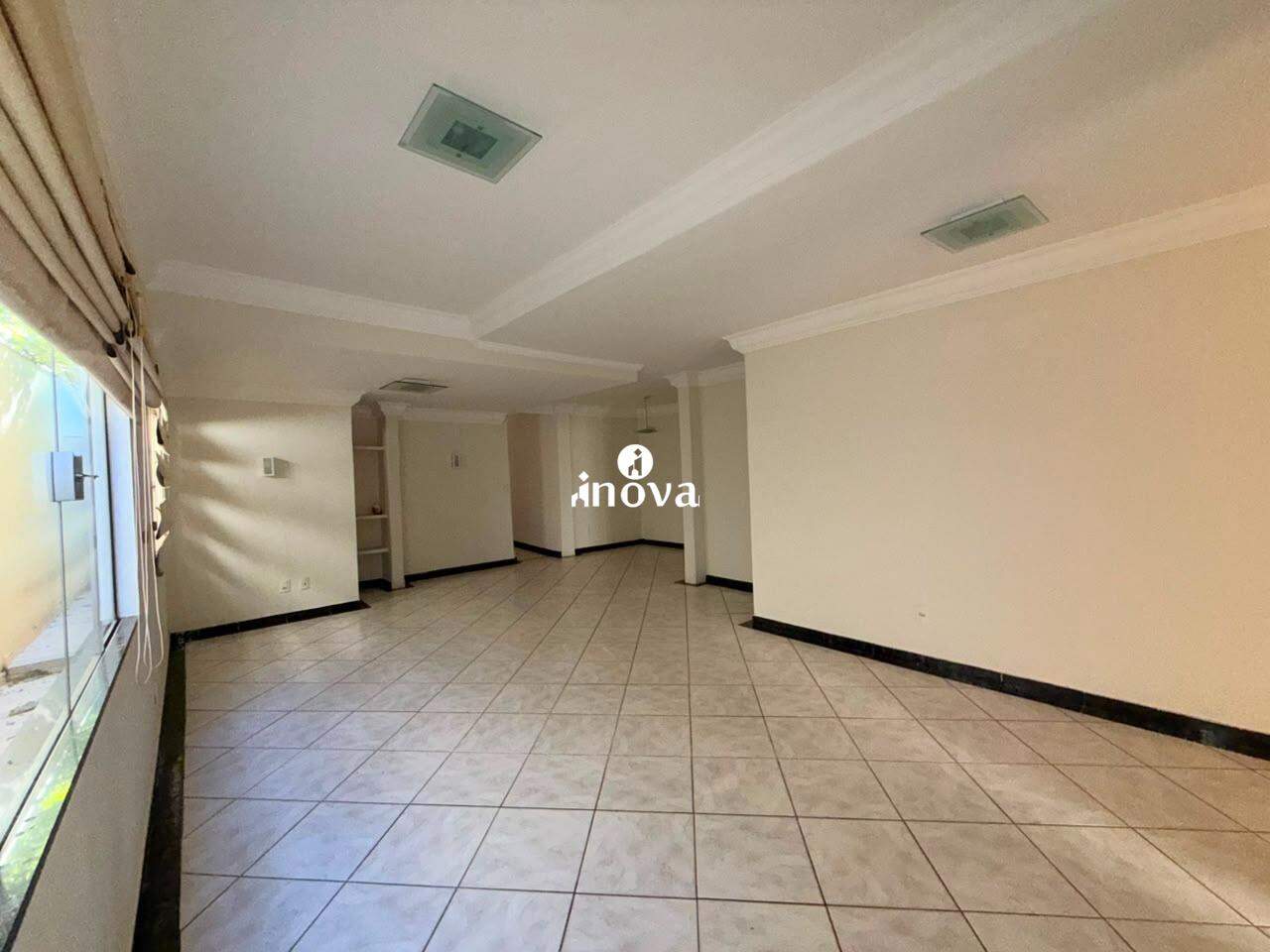 Casa à venda no Vila Olímpica: 