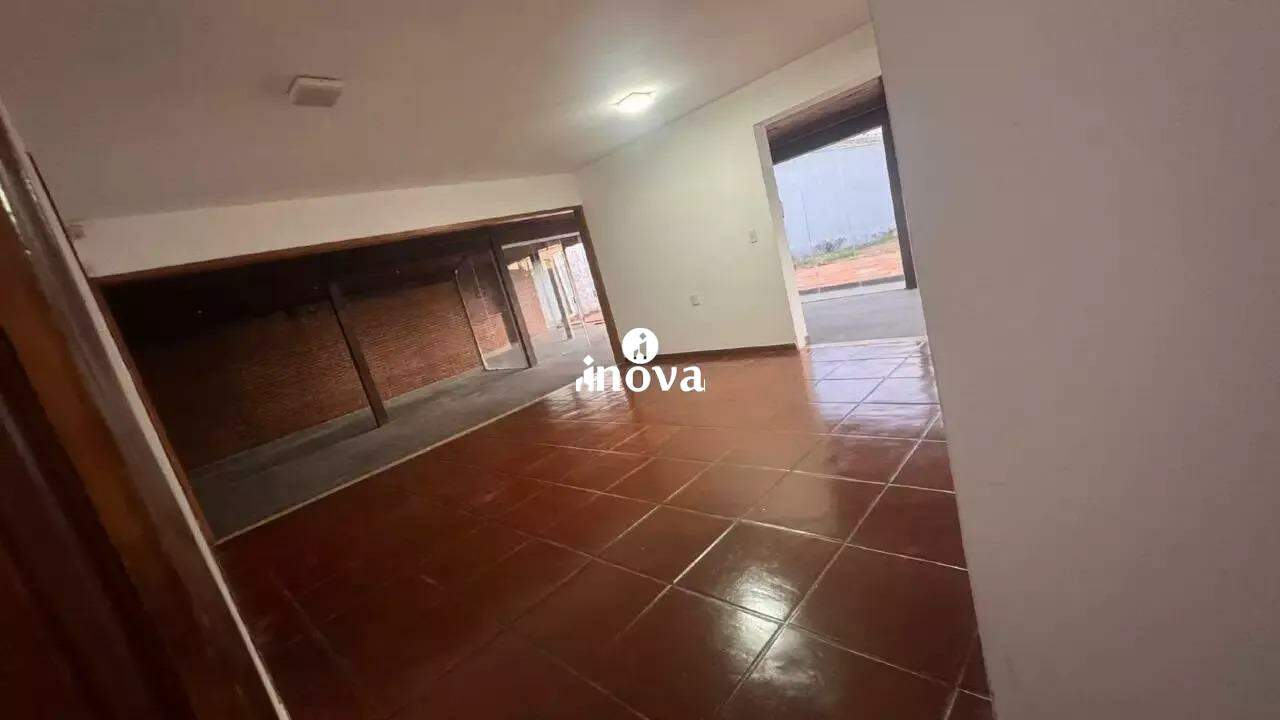 Casa à venda no Mercês: 