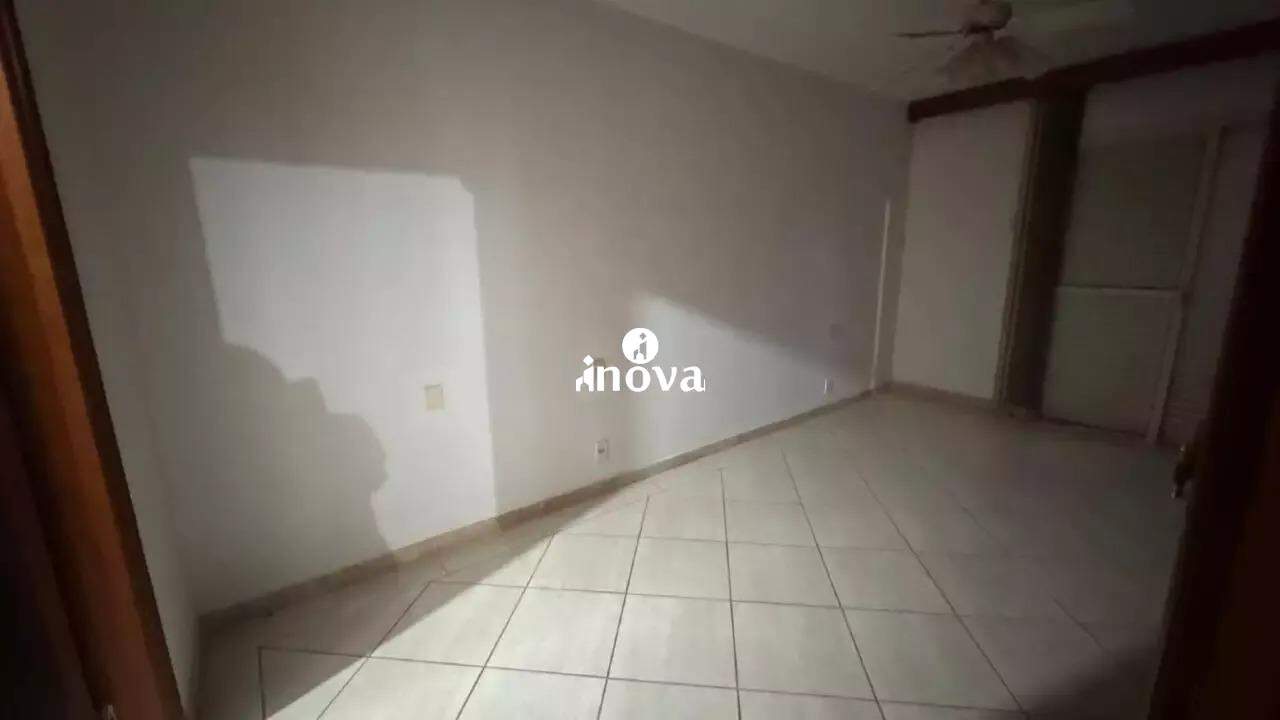 Casa à venda no Mercês: 