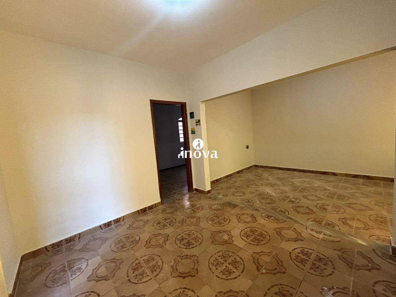 Casa para aluguel no Vila Militar: 