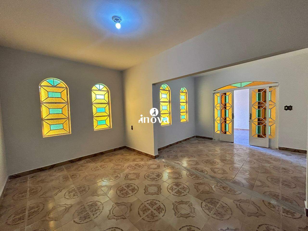Casa para aluguel no Vila Militar: 