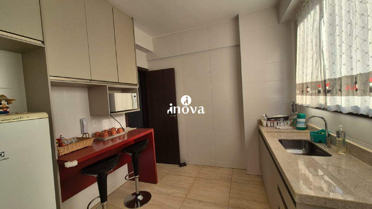 Apartamento à venda no Jardim do Lago: 