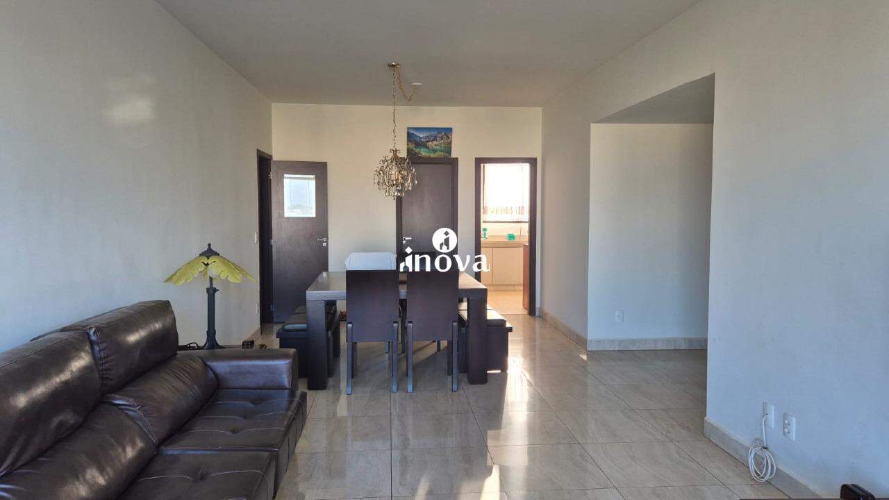Apartamento à venda no Jardim do Lago: 