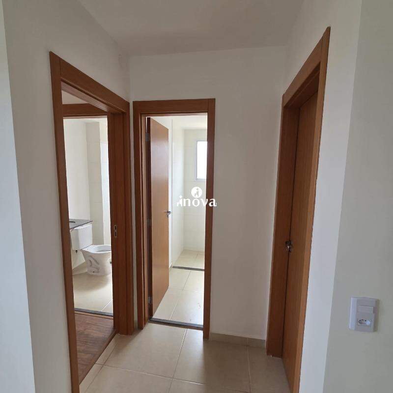 Apartamento para aluguel no Jardim do Lago: 