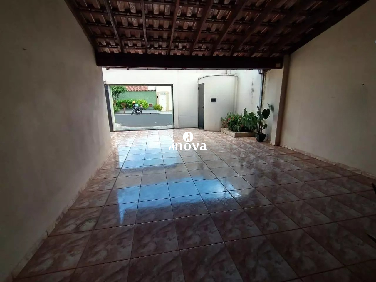 Casa à venda no BeijaFlor II: 