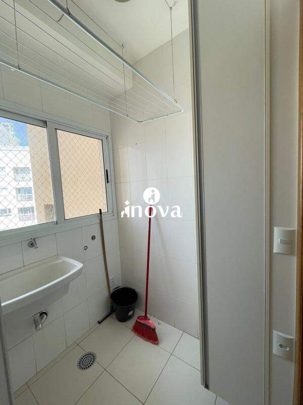 Apartamento para aluguel no Mercês: 