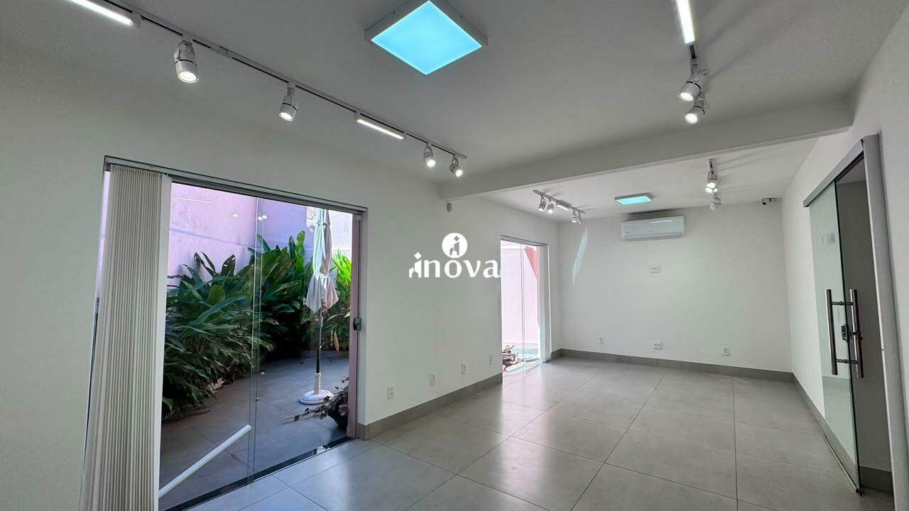 Casa Comercial para aluguel no Centro: 