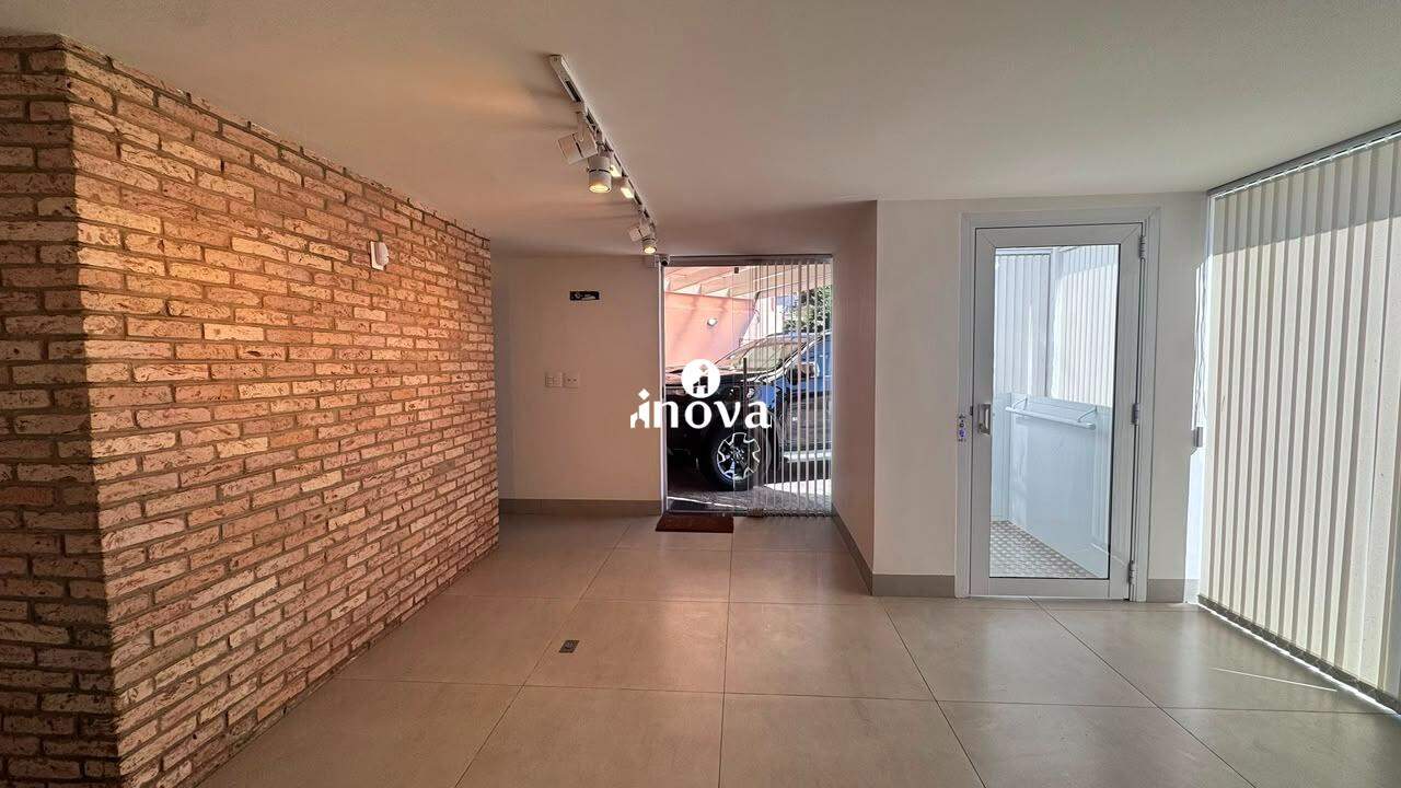 Casa Comercial para aluguel no Centro: 