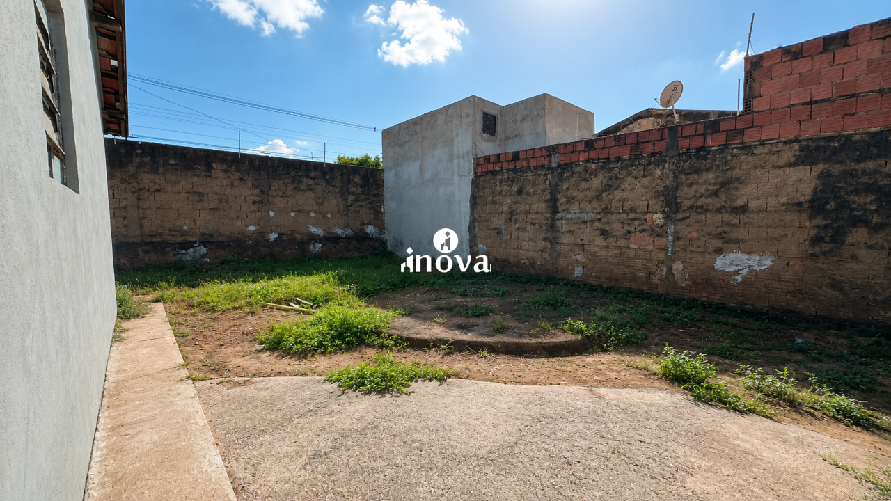 Área Comercial à venda no Manoel Mendes: 