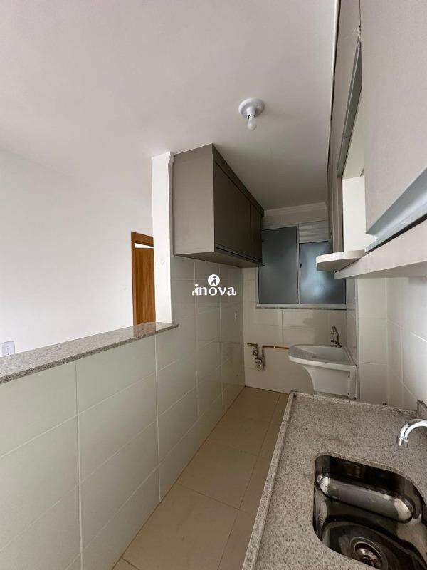 Apartamento à venda no Manoel Mendes: 