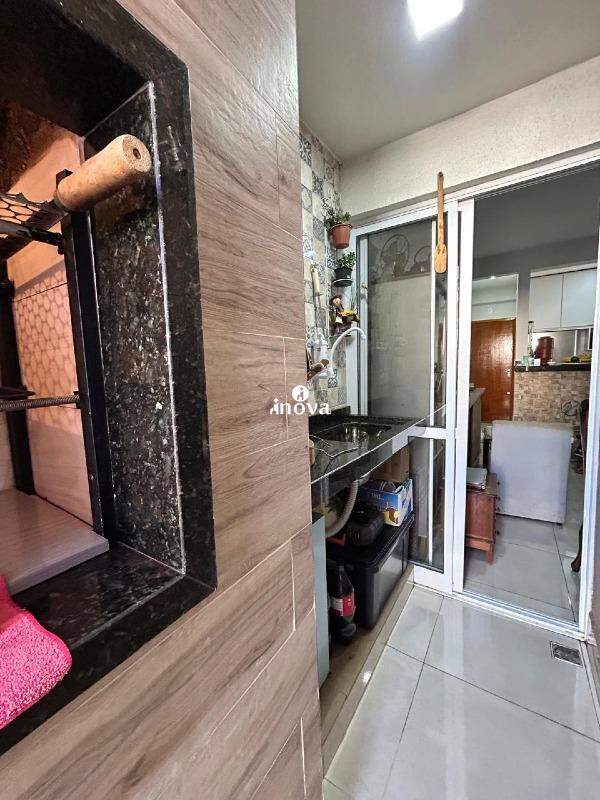 Apartamento à venda no Universitário: 