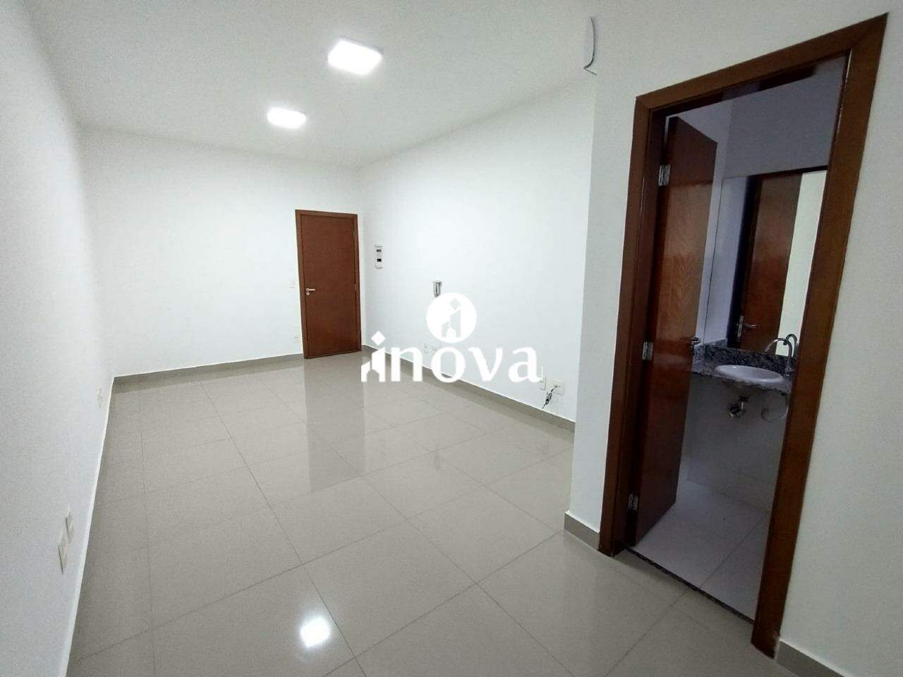 Sala ou Loja para aluguel no Santa Maria: 