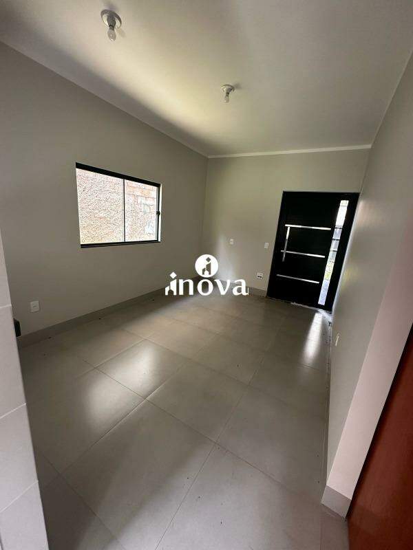 Casa para aluguel no Santa Maria: 