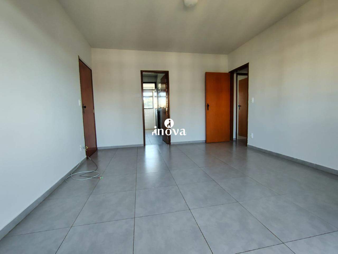 Apartamento para aluguel no Mercês: 