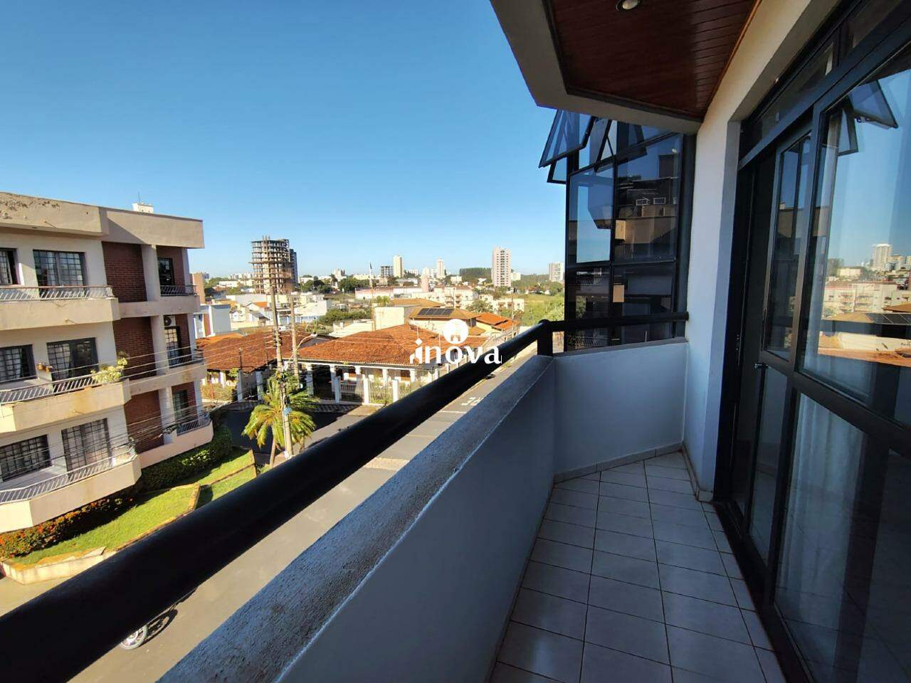 Apartamento para aluguel no Mercês: 