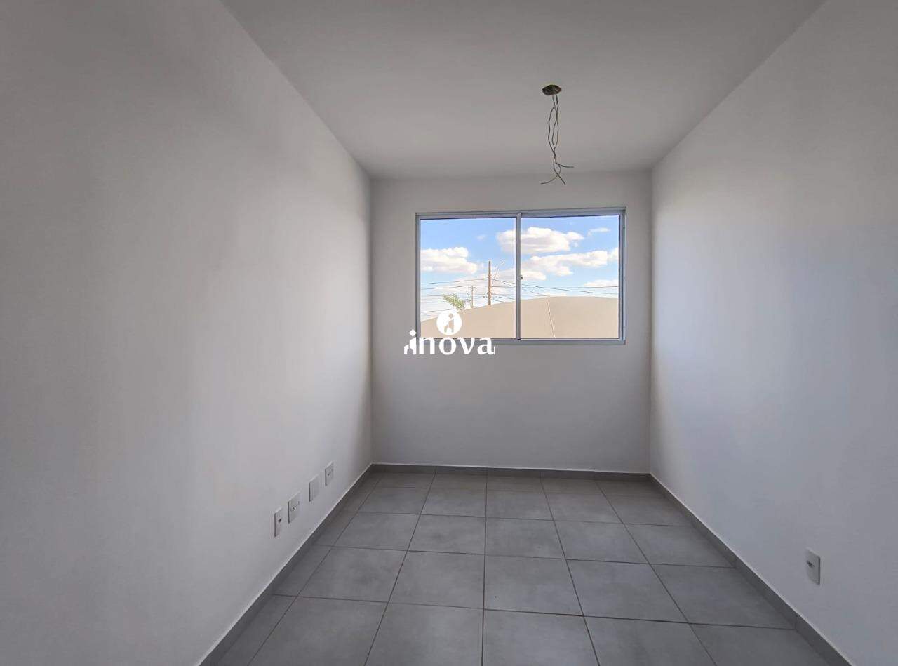 Apartamento à venda no Manoel Mendes: 