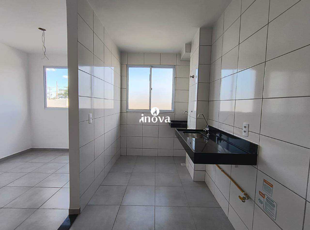 Apartamento à venda no Manoel Mendes: 