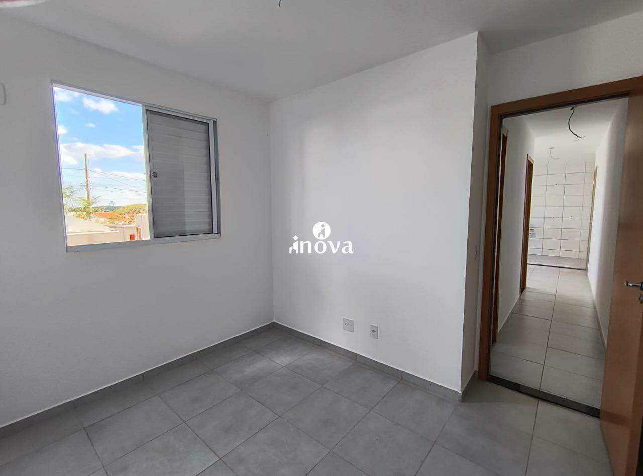 Apartamento à venda no Manoel Mendes: 