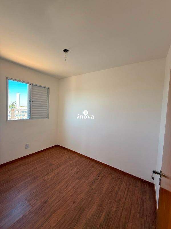 Apartamento à venda no Jardim do Lago: 