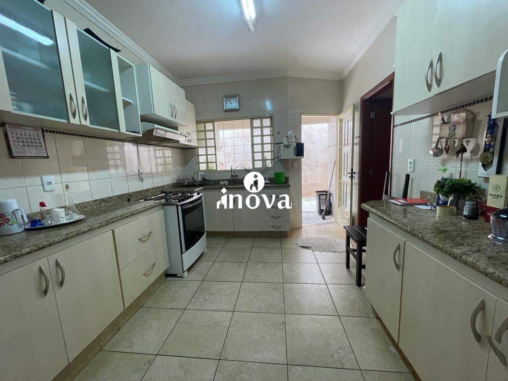 Casa à venda no Fabrício: 