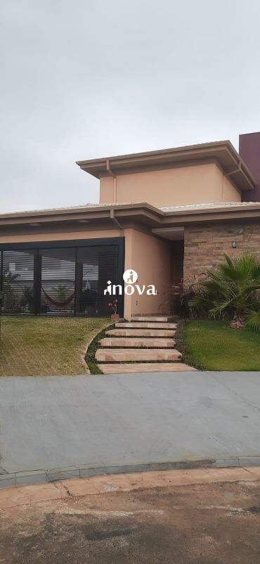 Casa Condomínio à venda no Rural: 