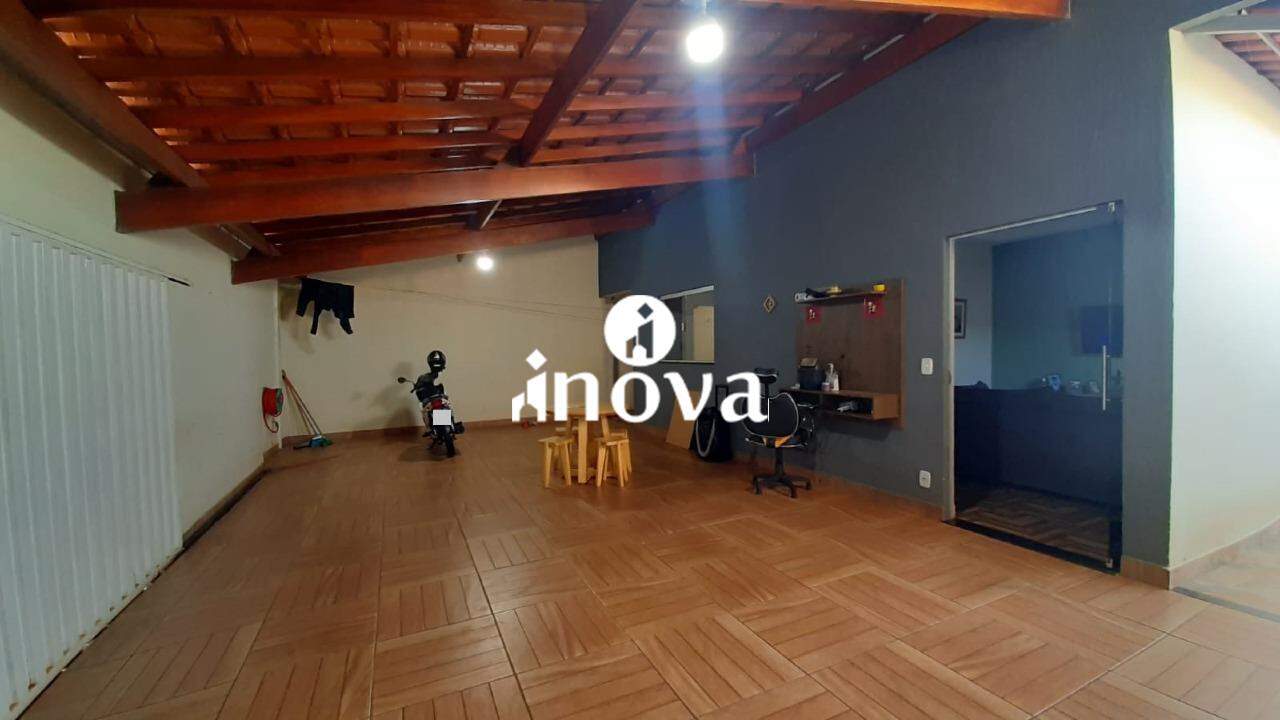 Casa à venda no Itália, Jardim: 