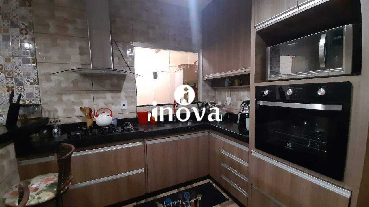 Casa à venda no Itália, Jardim: 