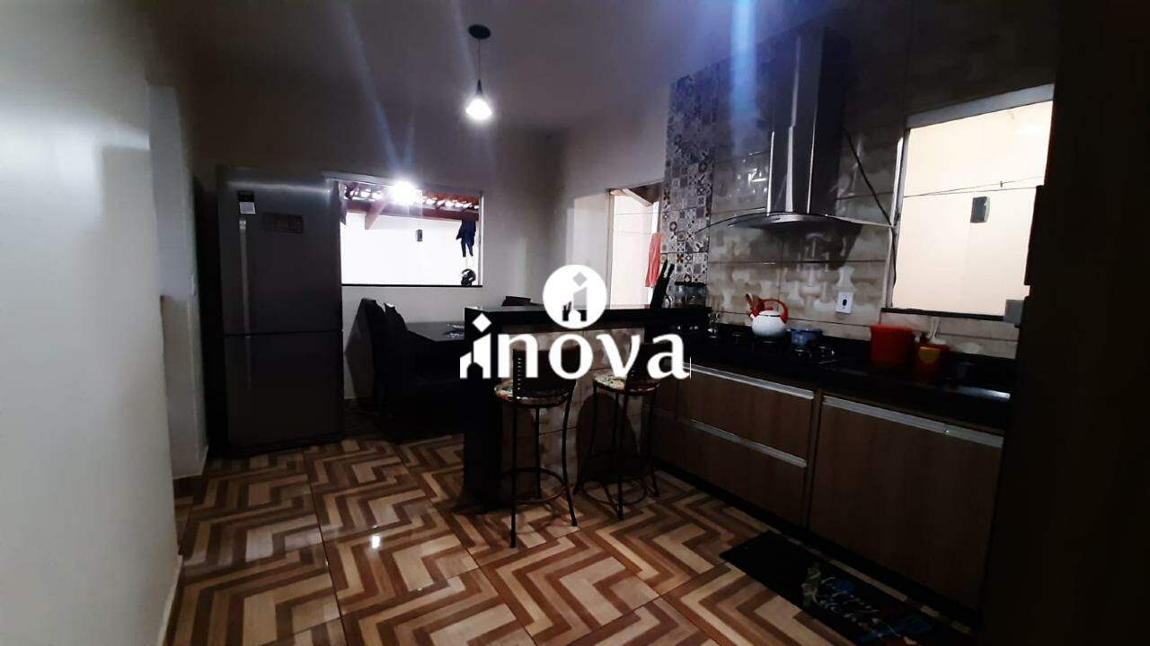 Casa à venda no Itália, Jardim: 