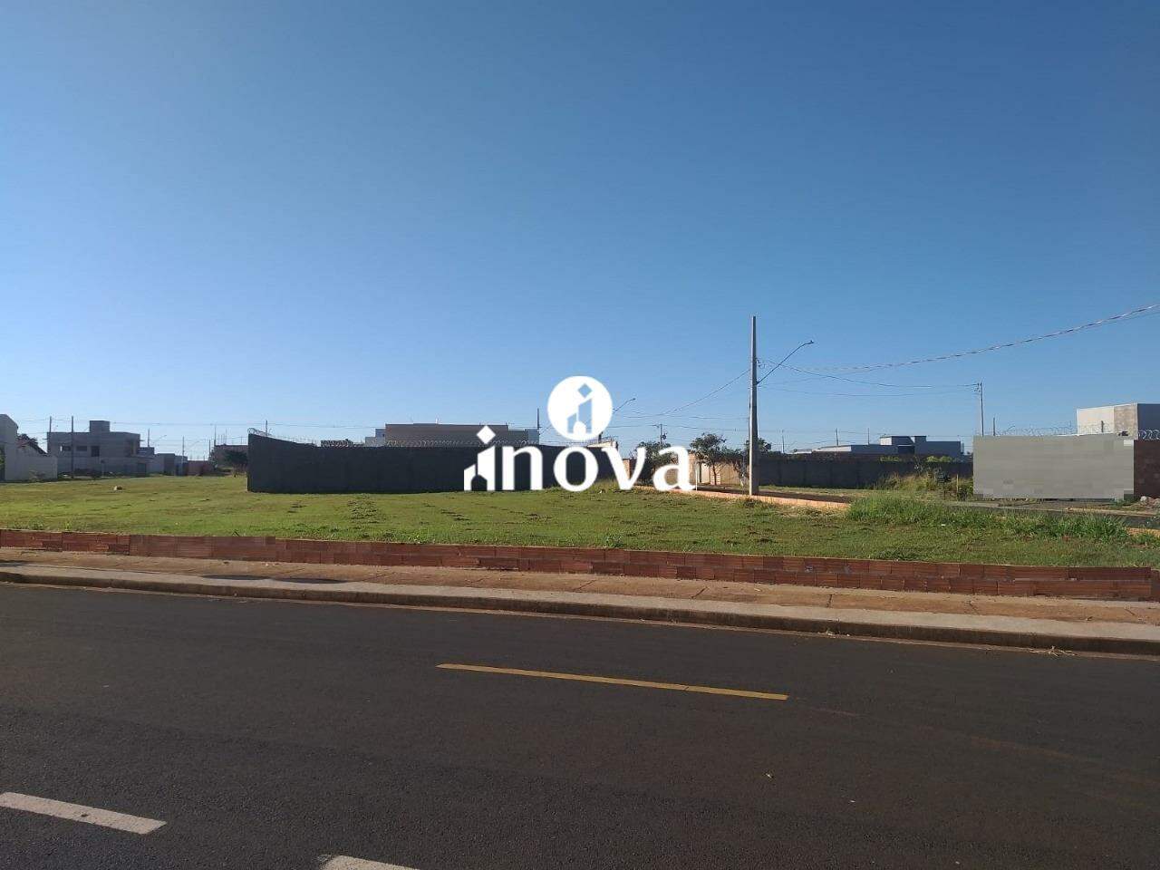 Terreno/Área à venda no Laranjeiras, Parque das: 